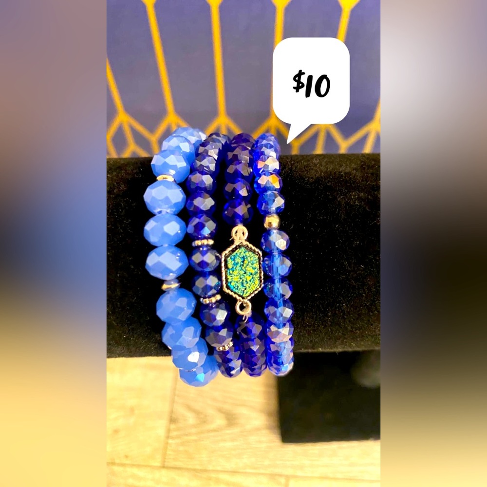 Sapphire stackable bracelet